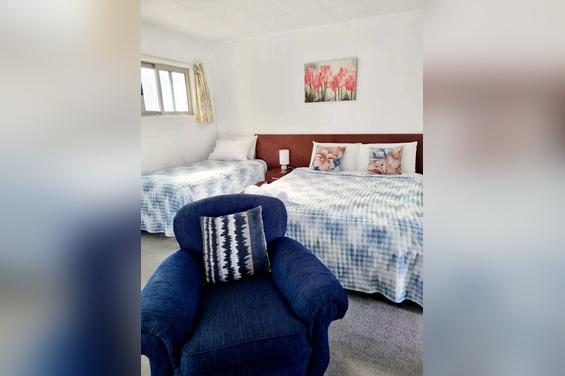 Upper Floor Studio Unit